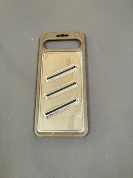 mandoline (pour trancher fin)