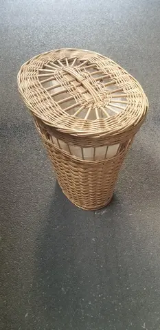 panier à linge 80 cm x 1m env