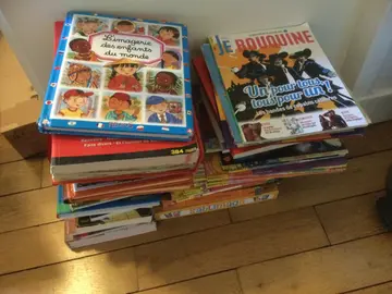 lot de livres et magazines enfant