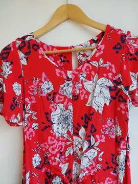 3 robes Zara Mango + 1 chemisier H&M
