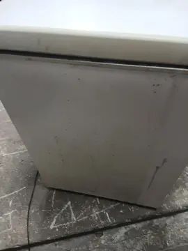 congélateur hs à réparer et à nettoyer
