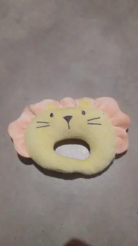 hochet peluche lion bébé