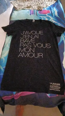 Haut noir taille s