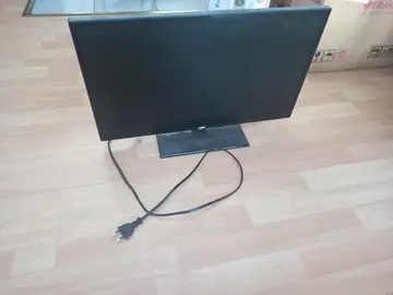 Moniteur 23.6"