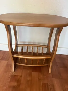 petite table Avec porte revues