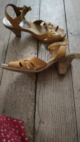 chaussures T37