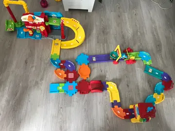 Jouet Tut Tut bolide