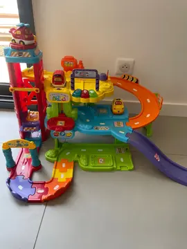 Garage Tut tut bolides de Vtech