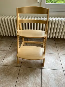 chaise enfant. siège auto enfant