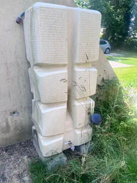 Réservoir d’eau EDA 310L avec robinet