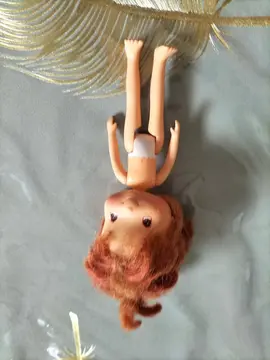petite poupée
