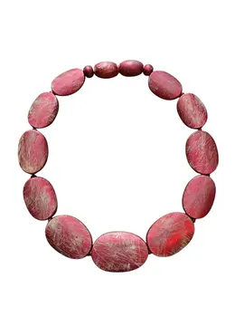 collier en bois couleur metalique rouge