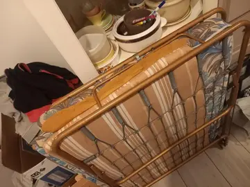 lit d appoint matelas abimé
