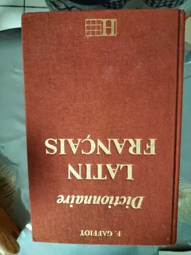 dictionnaire latin français