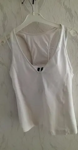 tee-shirt