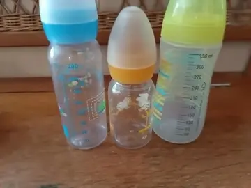 Lot de 3 biberons bébé