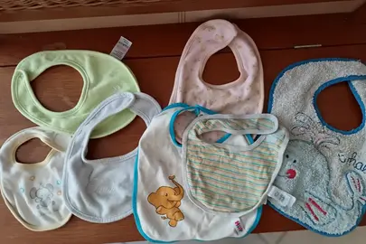 Lot de 7 bavoirs bébé