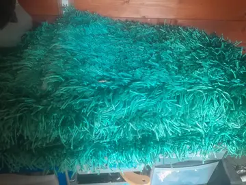 très grand tapis bleu vert