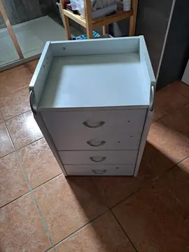 petit meuble.