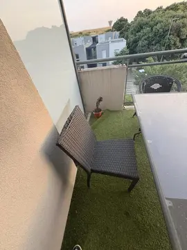 table + 4 chaises