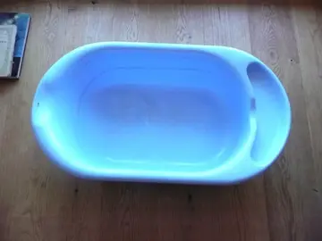 Petite baignoire pour bébé