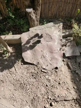 Pierres plates pour pavement jardin