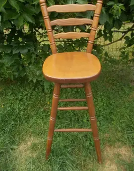 chaise haute en bois