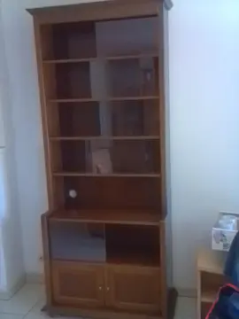 table,bon état plus canapé avec deux fauteuils