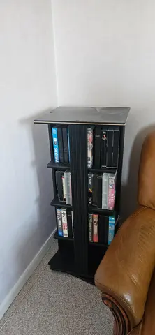 Meuble de rangement pour cassette video VHS