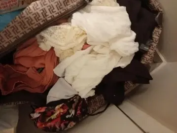 vêtements femme 42/44..