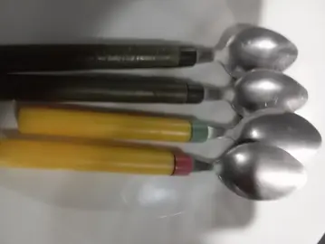 4 Cuillères à café