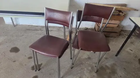 4 chaises de cuisine