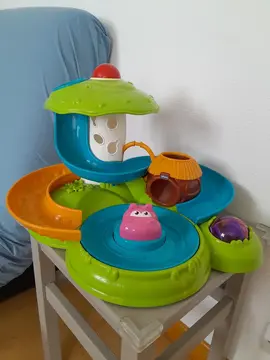 Jouet bébé, toboggan à balle