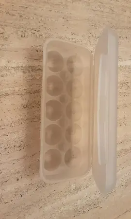 Boite à œufs en plastique