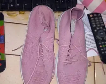Basket rose pour femme pointure 40 sans semelle dedans a mètre une