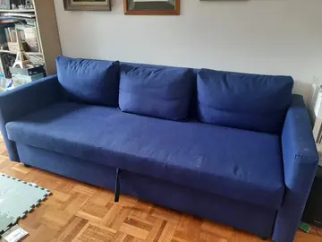 Canapé-lit bleu - à donner avant le 2 juillet