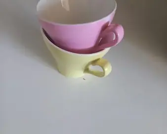 Lot 2 tasse à café en porcelaine