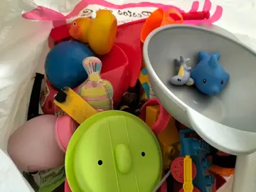 lot de jouets à trier