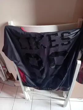 tee-shirt