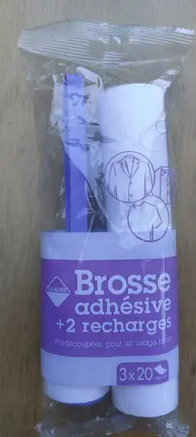 brosse adhésive neuve