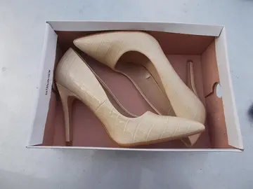 chaussures neuve pointure 41