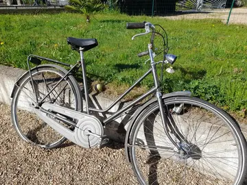 Vélo adulte à restaurer