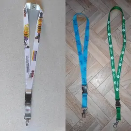3 tours de cou / porte-clés, badges ou autres