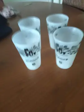 4 gobelets