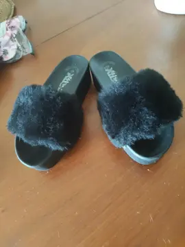chaussures femme p 39... neuves