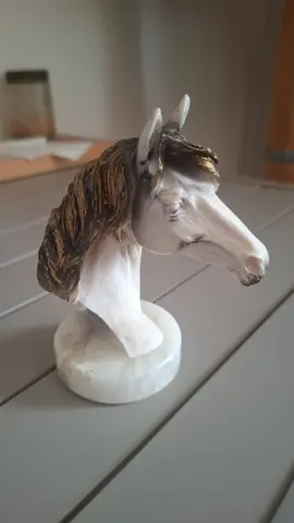 Figurine tête de cheval
