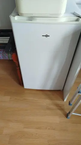 frigo sous plan