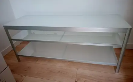 meuble bas ikéa acier et verre