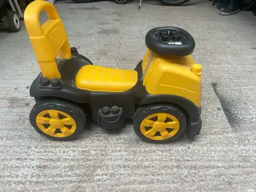 Porteur camion enfant