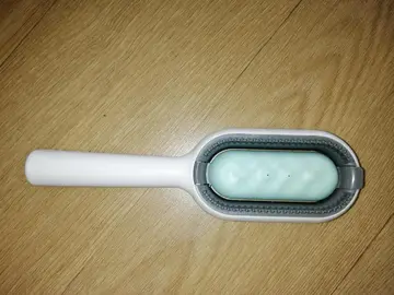 brosse pour poil de chien soit chat